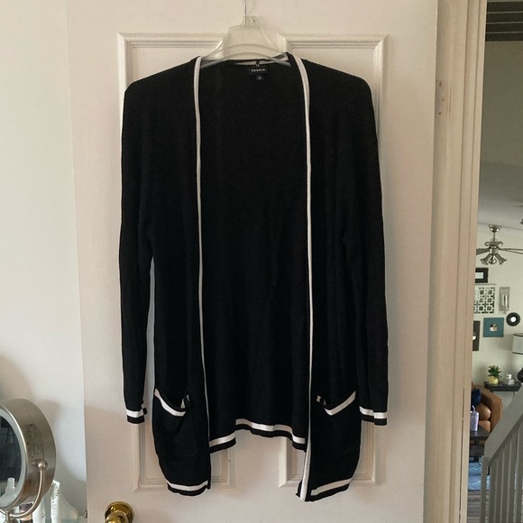 TORRID Open Cardigan Black with White Trim Knit Long Line Women's Size 2 (2X) - Picture 8 of 10